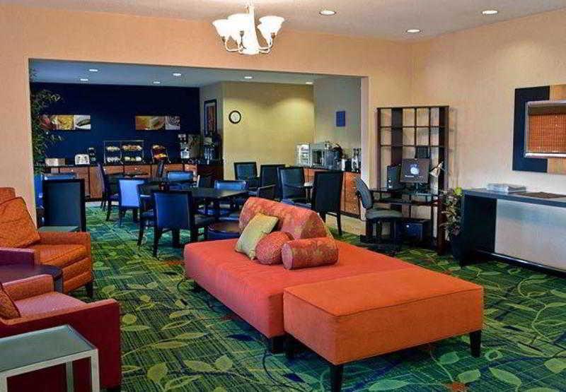 Fairfield Inn & Suites לימה מסעדה תמונה